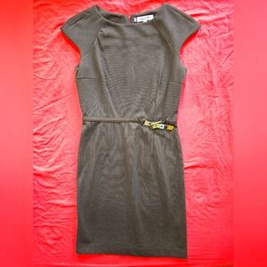 Jennifer Lopez Green Sheath Dress with Cap Sleeves